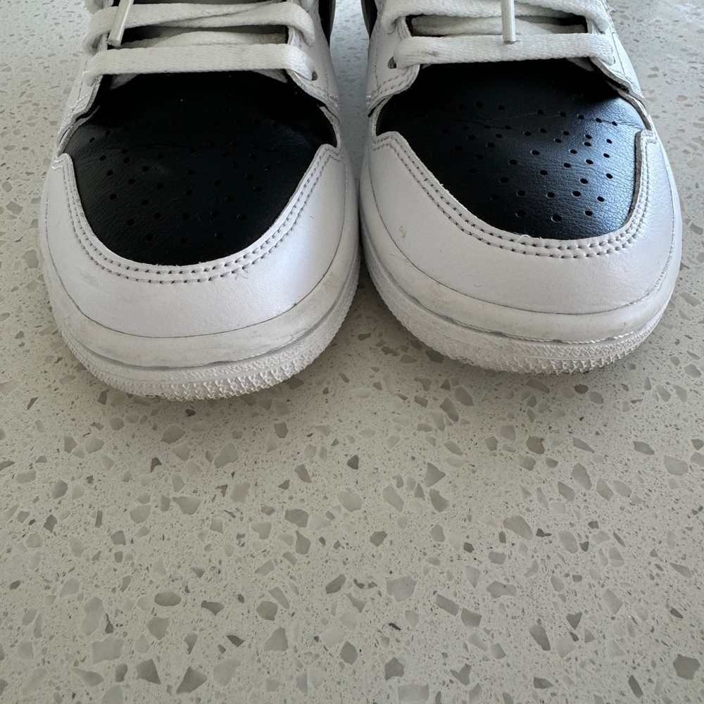 Nike Air Jordan 1 Low Reverse Panda Women’s - Picture 4 of 10